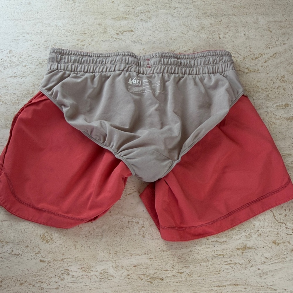 REI CO-OP Women's Coral Shorts size medium - Picture 9 of 14